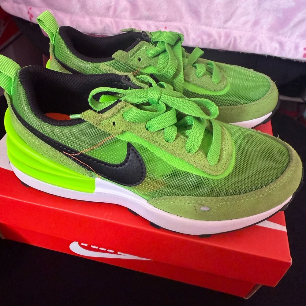 Toddler Nike waffle one size 12c